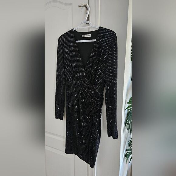 Zara Elegant Black Sequin Dress - Picture 4 of 5